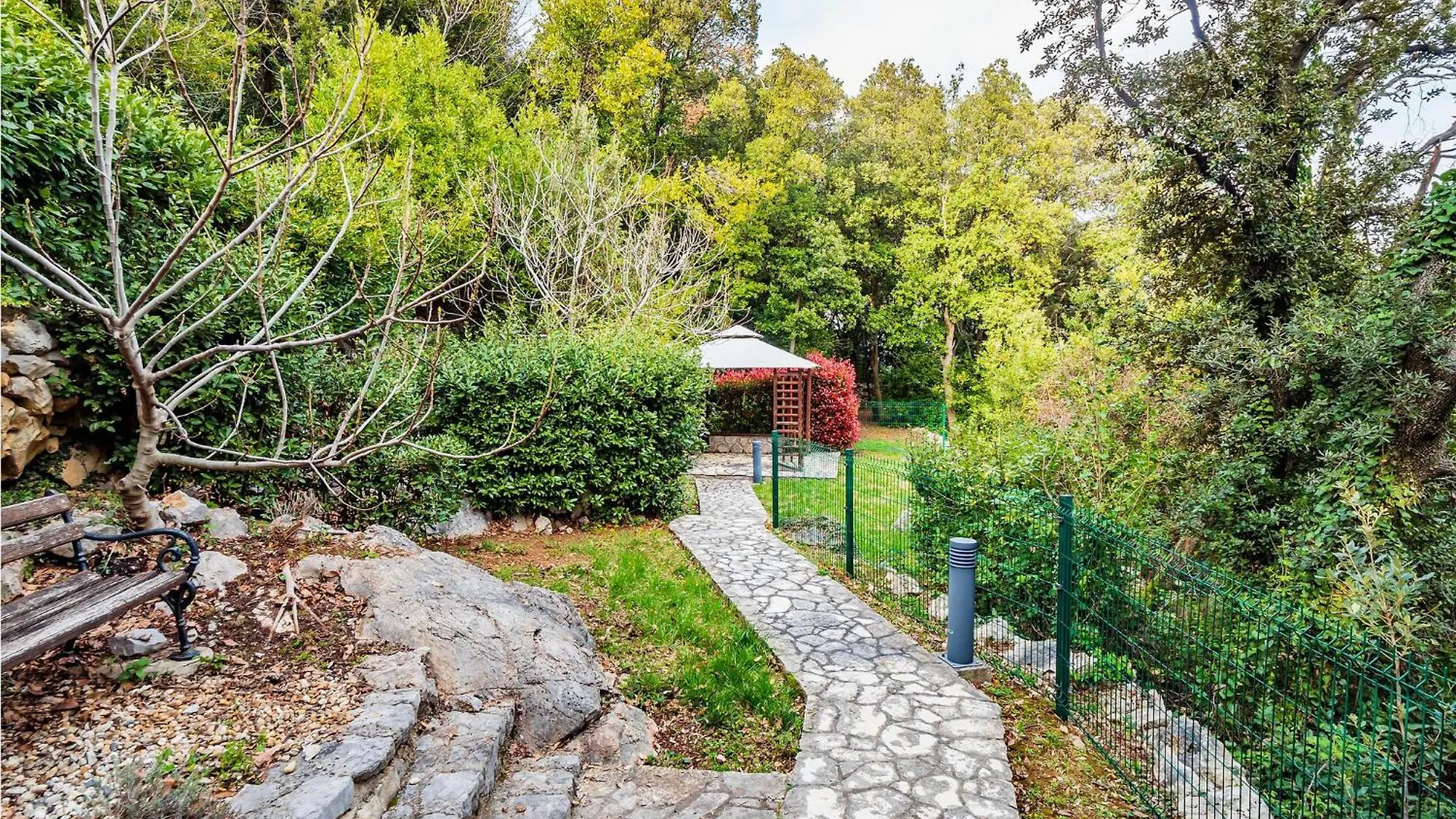 3 Bedroom Beautiful Apartment In Mošćenička Draga