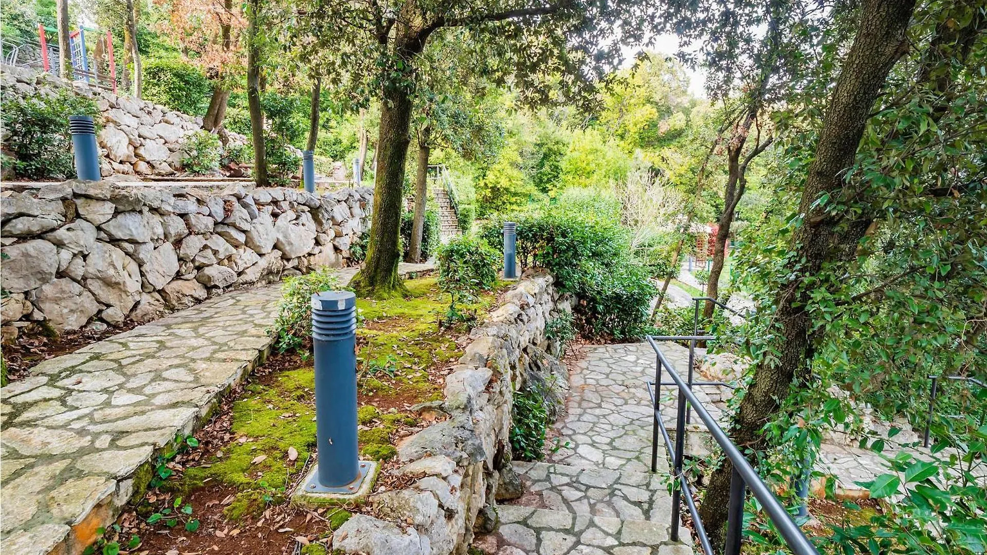 3 Bedroom Beautiful Apartment In Mošćenička Draga